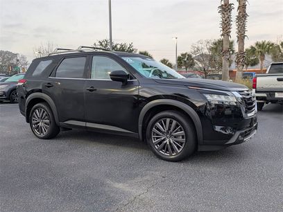 Used 2023 Nissan Pathfinder SL w/ SL Premium Package