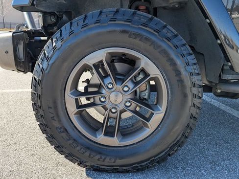 Used 2017 Jeep Wrangler 75th Anniversary image 9