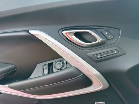 Used 2017 Chevrolet Camaro SS image 26