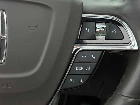 Used 2022 Lincoln Nautilus Reserve w/ Equipment Group 201A image 21