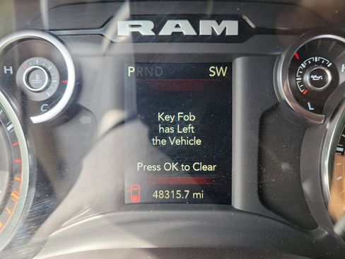 Used 2023 RAM 2500 Big Horn w/ Cold Weather Group AWD/4WD image 27