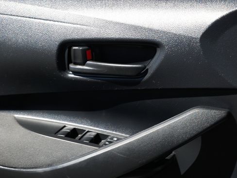 Used 2023 Toyota Corolla LE image 45