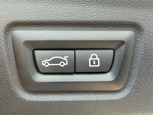 Used 2022 BMW i4 eDrive40 w/ Premium Package image 52