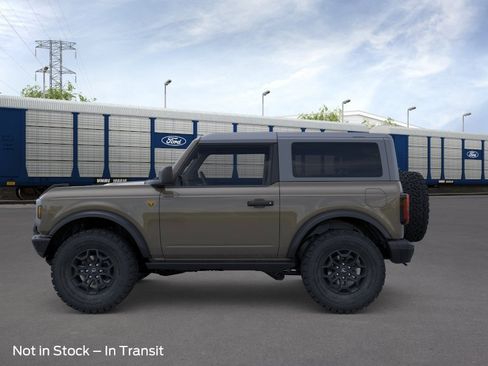 New 2026 Ford Bronco Badlands image 3