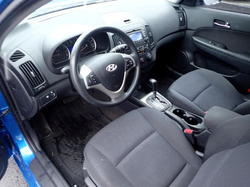 Used 2010 Hyundai Elantra SE w/ Popular Equipment Pkg 2 image 9