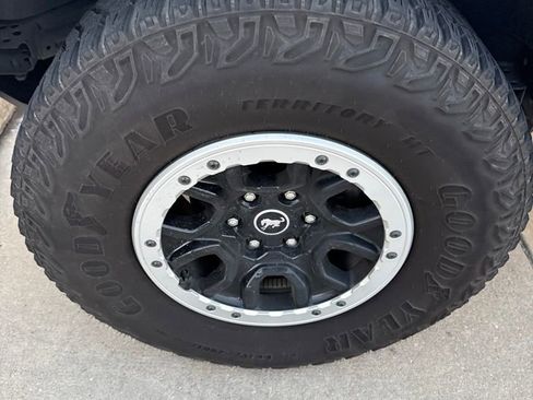 Used 2023 Ford Bronco Big Bend w/ Sasquatch Package AWD/4WD image 2