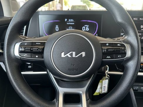 Used 2025 Kia Sportage LX AWD/4WD image 21