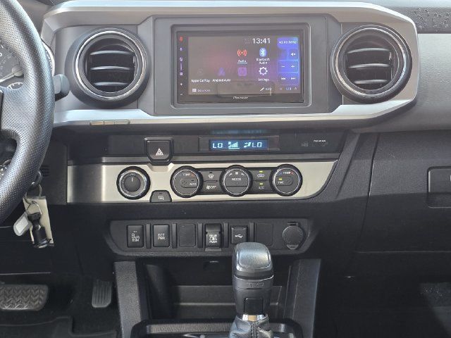 Used 2022 Toyota Tacoma SR5 w/ Technology Package AWD/4WD image 8