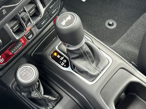 New 2026 Jeep Wrangler Unlimited Rubicon AWD/4WD image 20