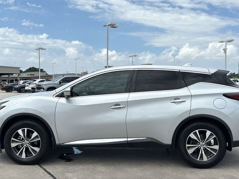 Used 2019 Nissan Murano S w/ Cargo Package FWD image 2