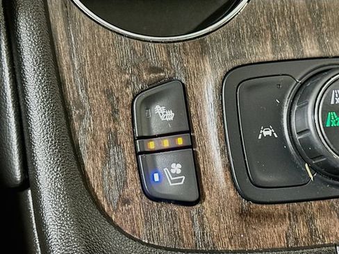 Used 2023 GMC Acadia Denali w/ Denali Technology Package AWD/4WD image 27