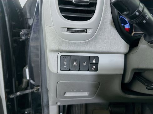 Used 2016 Kia Soul EV + image 33