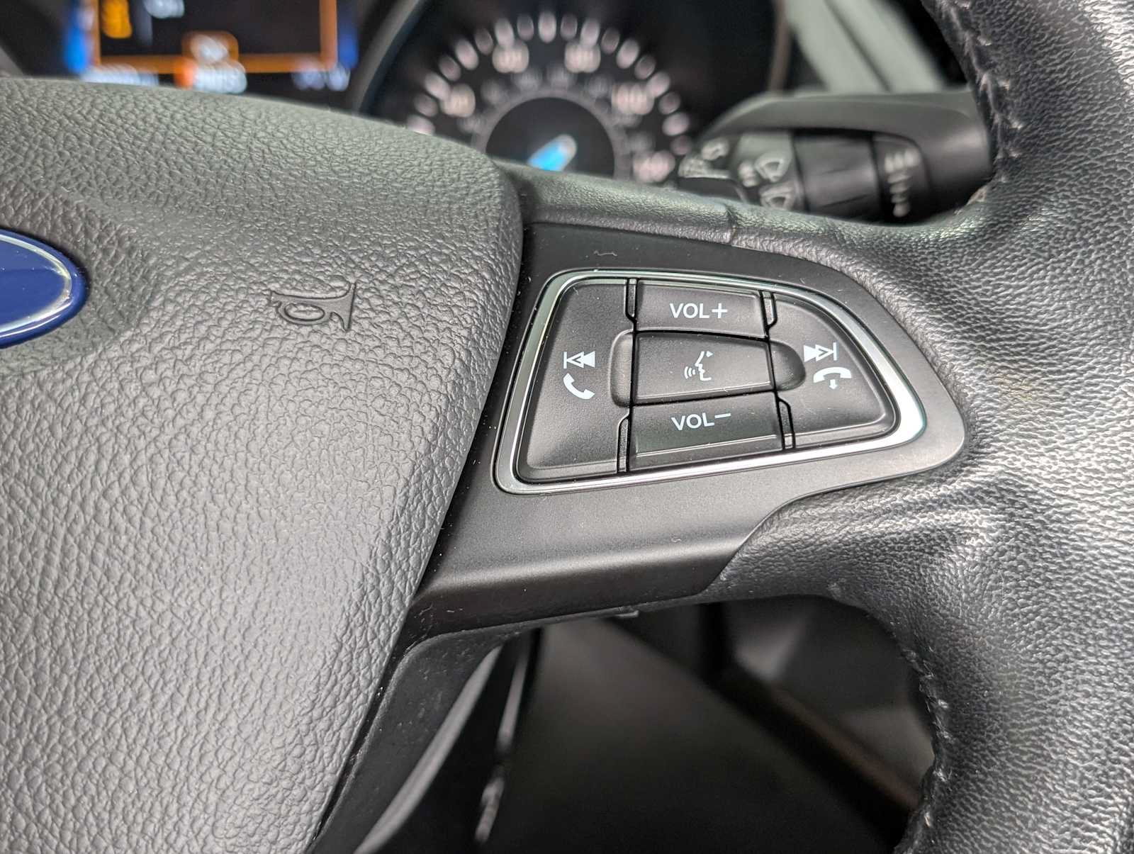 Used 2017 Ford Escape Titanium AWD/4WD image 35