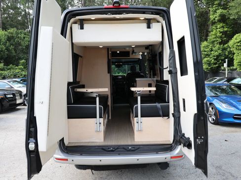 Used 2021 Mercedes-Benz Sprinter 3500 image 41