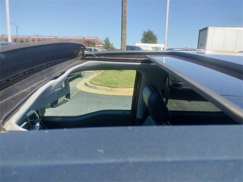 Used 2021 Ford F150 Lariat w/ Max Trailer Tow Package image 35