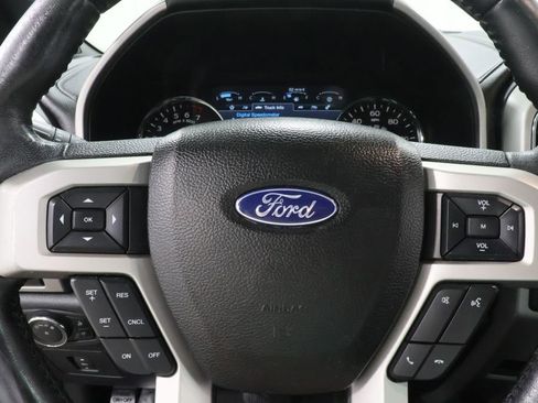 Used 2017 Ford F150 Lariat image 15