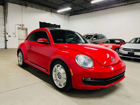 Used 2013 Volkswagen Beetle 2.5 image 4