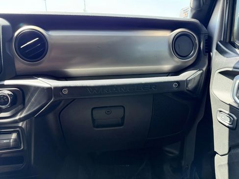 Used 2020 Jeep Wrangler Unlimited Sport S image 29