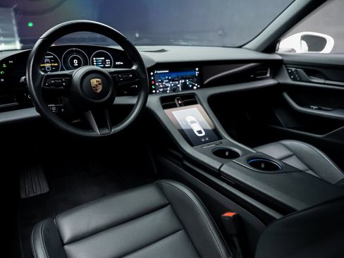 Used 2023 Porsche Taycan w/ Premium Package image 2