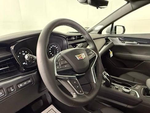 New 2026 Cadillac XT5 Premium Luxury image 13