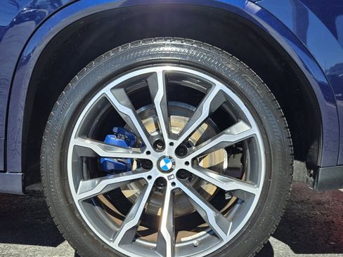 Used 2022 BMW X4 xDrive30i w/ Premium Package Essential image 7