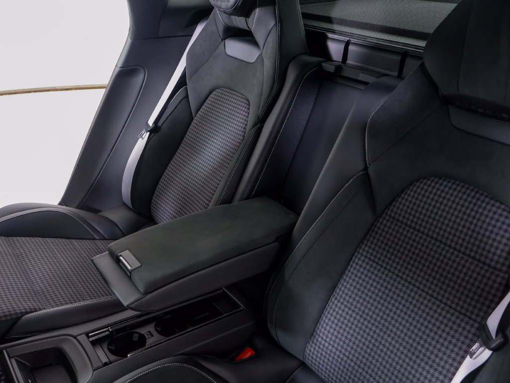 Certified 2026 Porsche Panamera GTS AWD/4WD image 11
