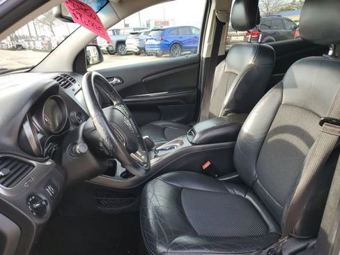 Used 2015 Dodge Journey Crossroad w/ Flexible Seating Group image 6