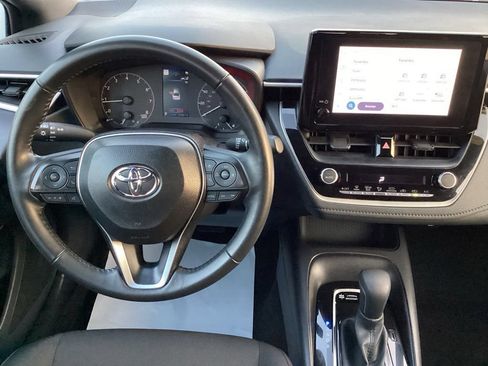 Used 2025 Toyota Corolla SE FWD image 14