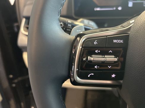 New 2026 Kia Carnival EX FWD image 20