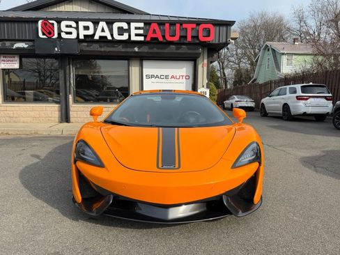 Used 2018 McLaren 570S Spider image 2