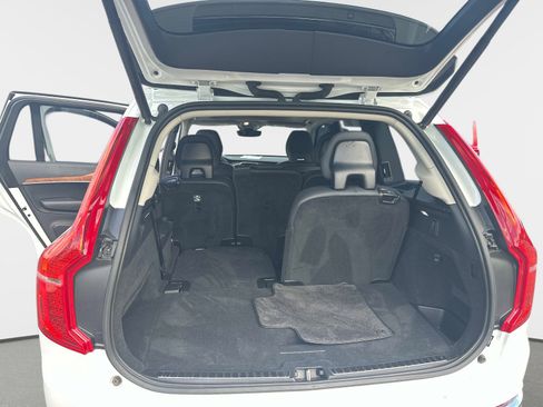 Certified 2023 Volvo XC90 B6 Plus image 11