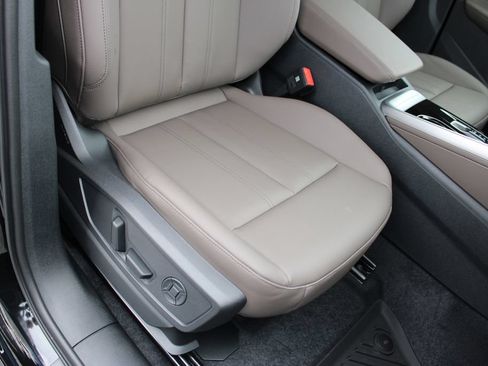 Used 2025 Audi Q5 Premium w/ Convenience Package AWD/4WD image 26