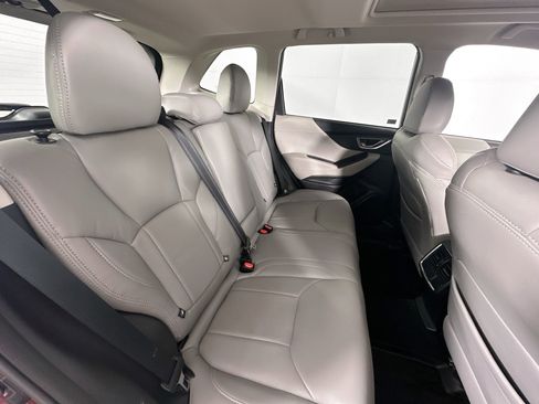 Used 2024 Subaru Forester Premium image 26