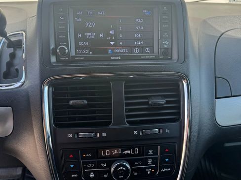 Used 2019 Dodge Grand Caravan GT image 10