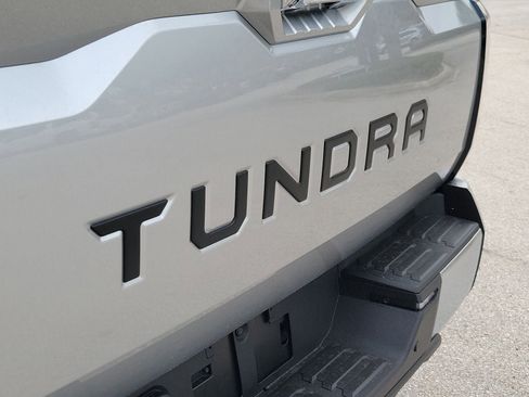 New 2026 Toyota Tundra Limited AWD/4WD image 6