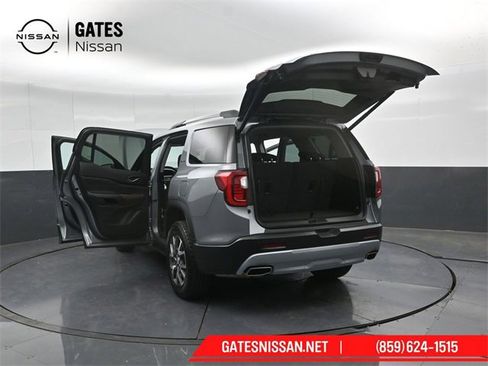 Used 2023 GMC Acadia SLE w/ Driver Convenience Package image 61