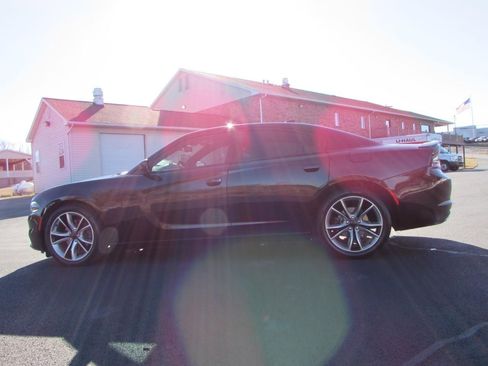 Used 2015 Dodge Charger R/T w/ Wheels & Tunes Group image 4