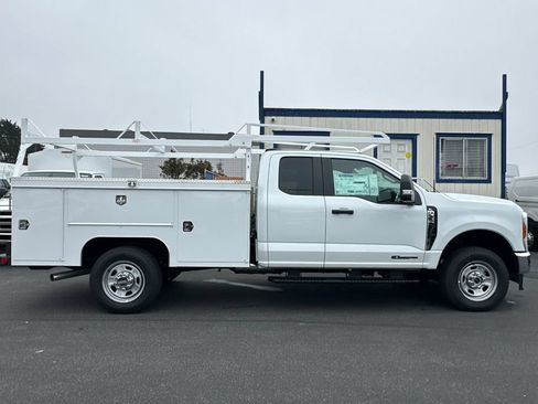 New 2026 Ford F350 XL w/ XL Chrome Package AWD/4WD image 2