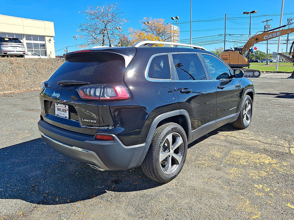 Used 2019 Jeep Cherokee Limited AWD/4WD image 31