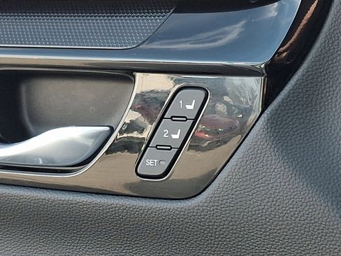 Used 2023 Honda CR-V EX-L image 27