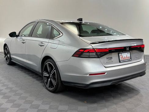 Used 2024 Honda Accord Sport image 4