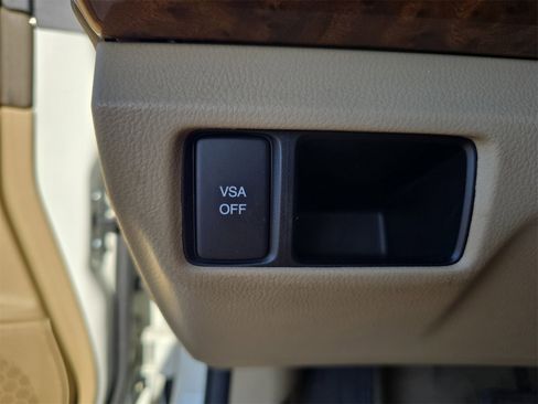 Used 2010 Honda Accord EX-L image 21