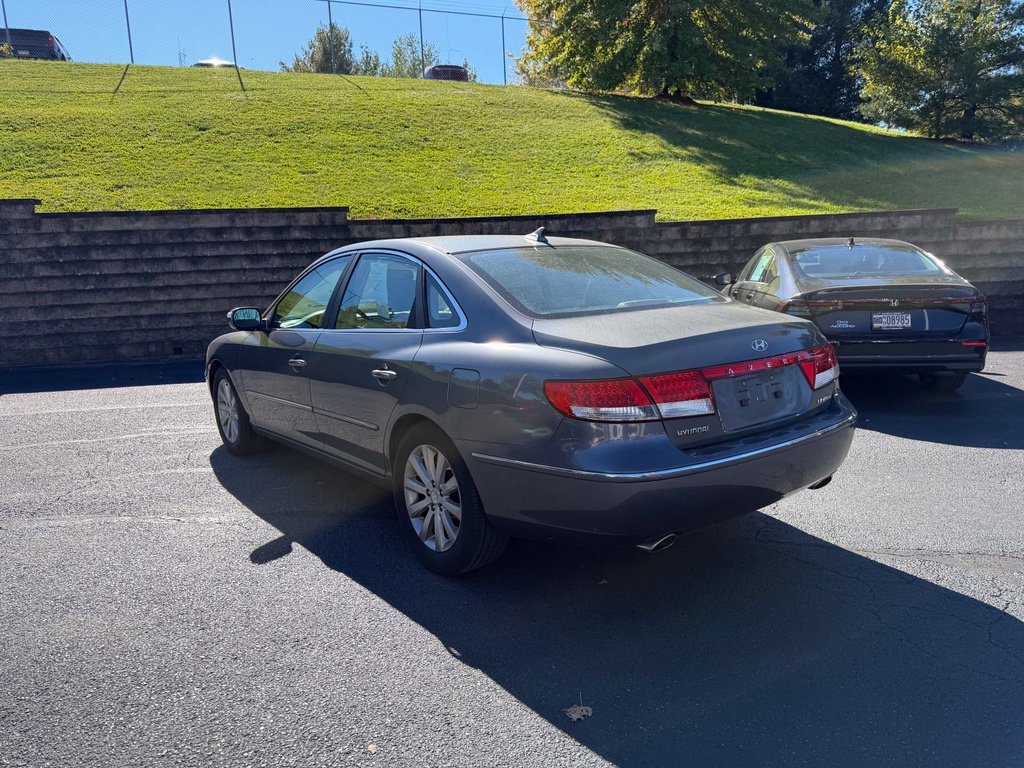 Used 2010 Hyundai Azera Limited FWD image 6