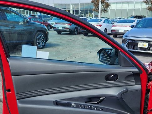 New 2025 Hyundai Elantra Sport image 9