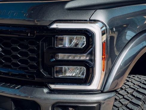 New 2026 Ford F250 Lariat w/ Black Appearance Package AWD/4WD image 4