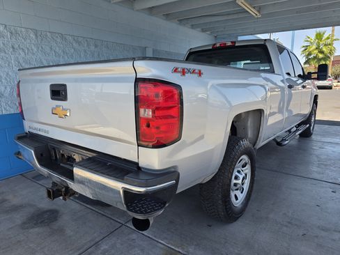 Used 2015 Chevrolet Silverado 3500 W/T AWD/4WD image 3