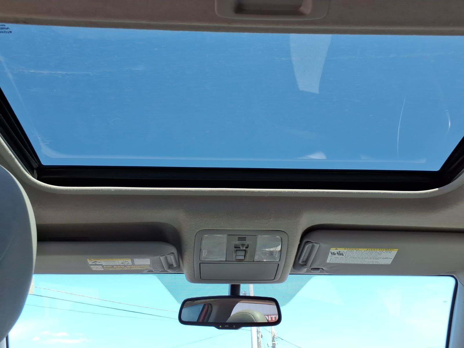 Used 2012 Toyota RAV4 Limited w/ Navigation Value Pkg AWD/4WD image 15