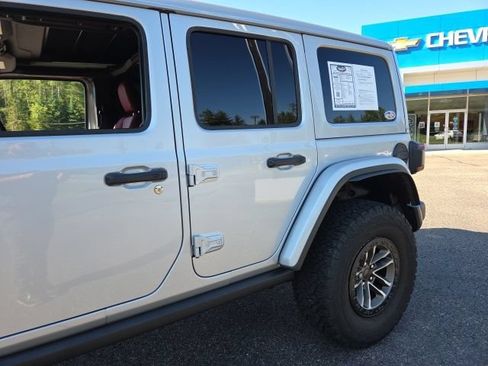 Used 2024 Jeep Wrangler Unlimited Rubicon 392 AWD/4WD image 39