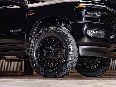 Used 2025 RAM 3500 Laramie image 17