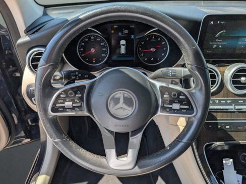 Used 2021 Mercedes-Benz GLC 300 image 17